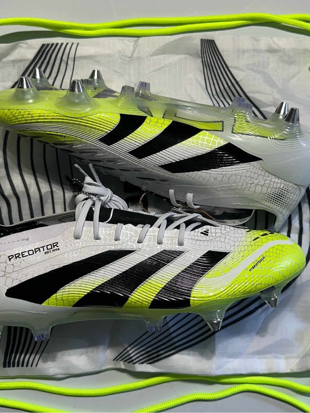 Adidas Predator Elite SG White Green Soccer Cleats JI1067 Men’s Size 9.5